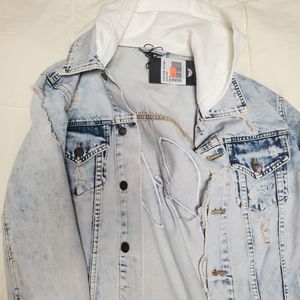 Size up jean jacket with hood
